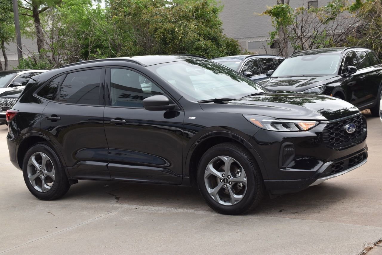 Certified 2024 Ford Escape ST-Line w/ Tech Pack #1 AWD/4WD image 12