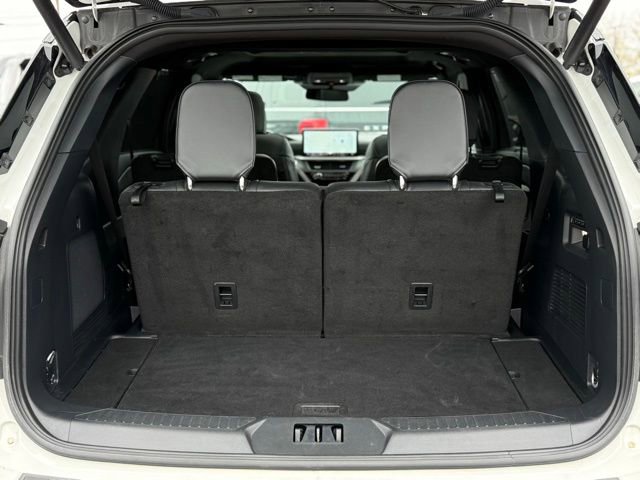 Certified 2025 Ford Explorer ST AWD/4WD image 28