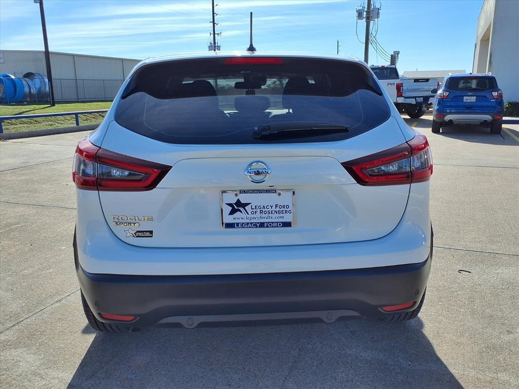 Used 2021 Nissan Rogue Sport S image 5