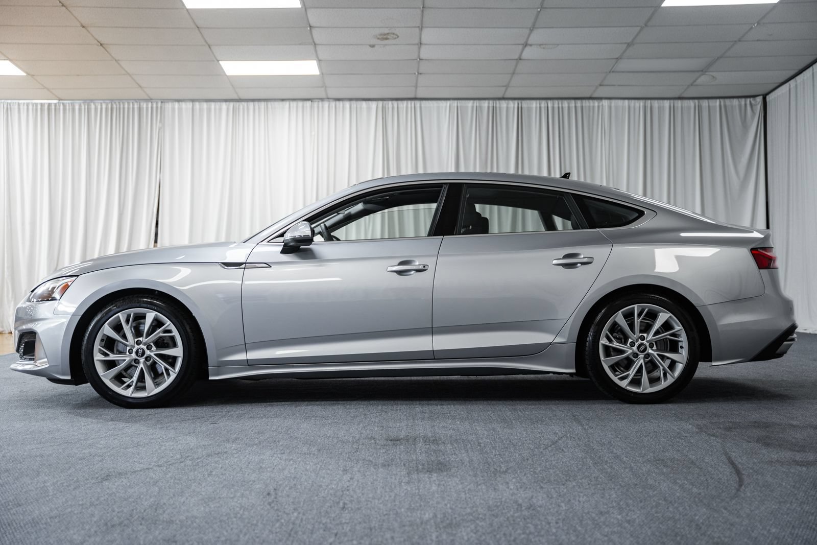 Used 2023 Audi A5 2.0T Premium Plus w/ Premium Plus AWD/4WD image 5