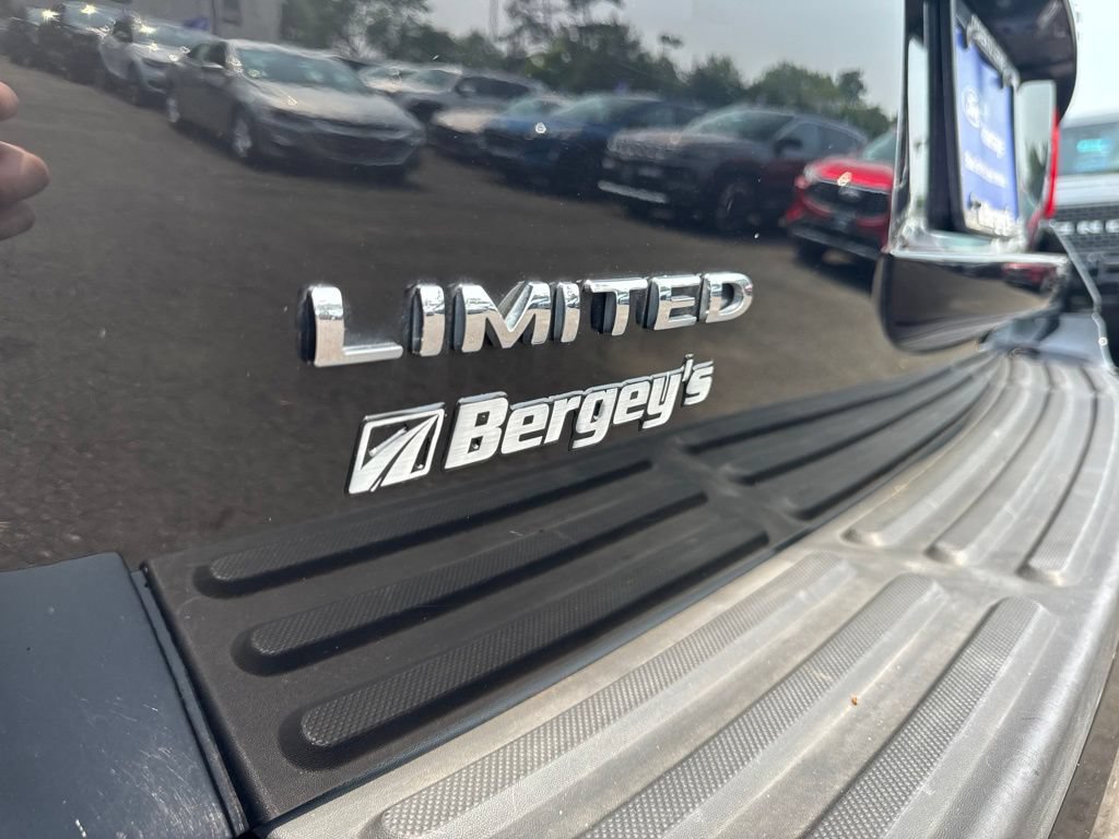 Certified 2017 Ford Expedition Limited AWD/4WD image 13