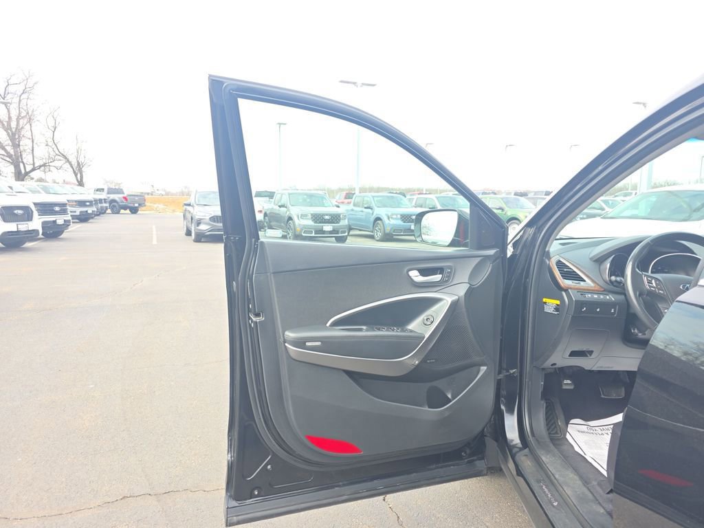 Used 2018 Hyundai Santa Fe Sport image 14