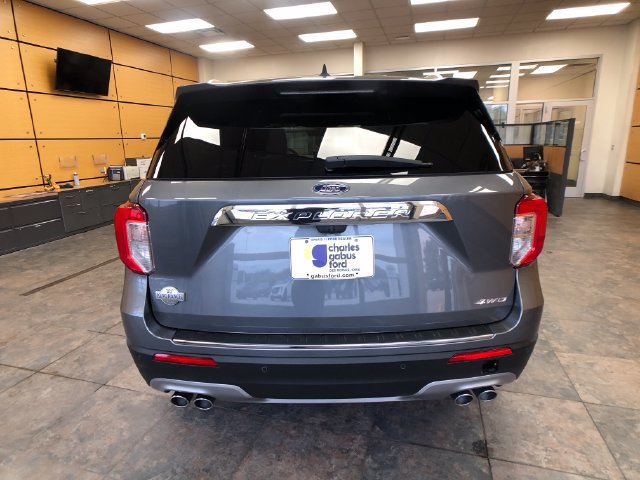 Certified 2022 Ford Explorer King Ranch w/ Premium Technology Package AWD/4WD image 6
