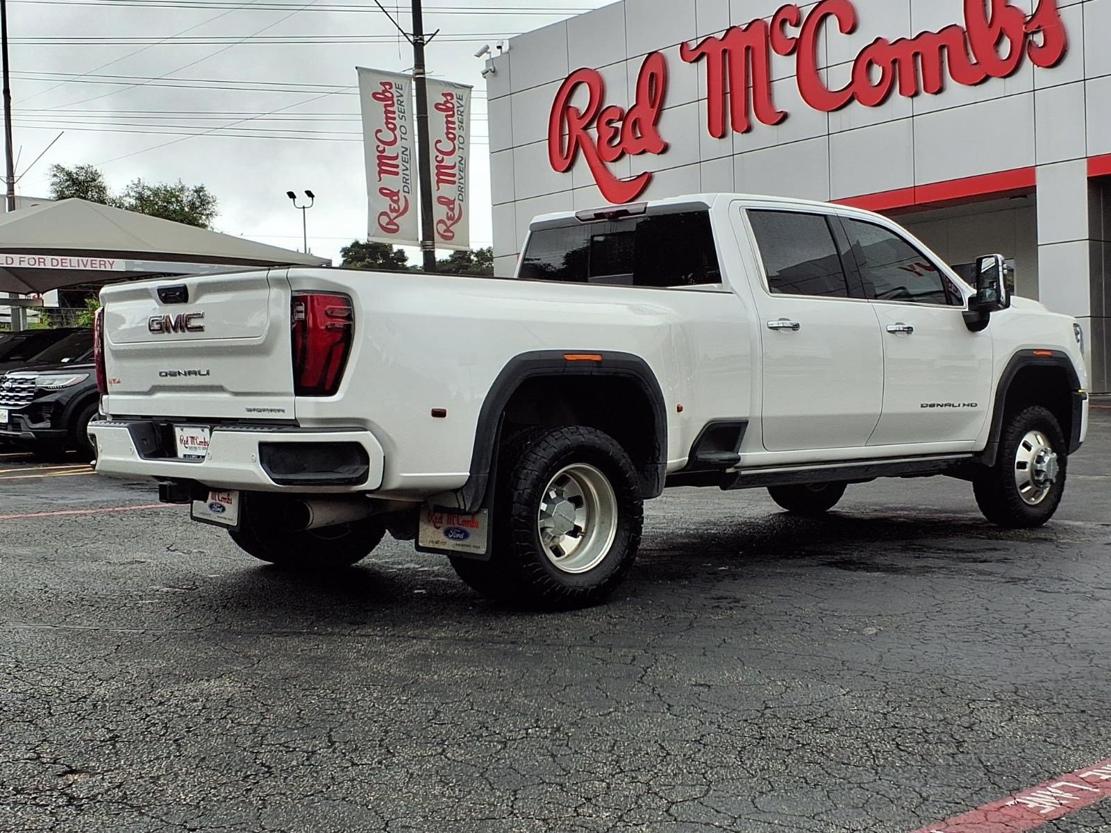 Used 2025 GMC Sierra 3500 Denali w/ Denali Reserve Package AWD/4WD image 6