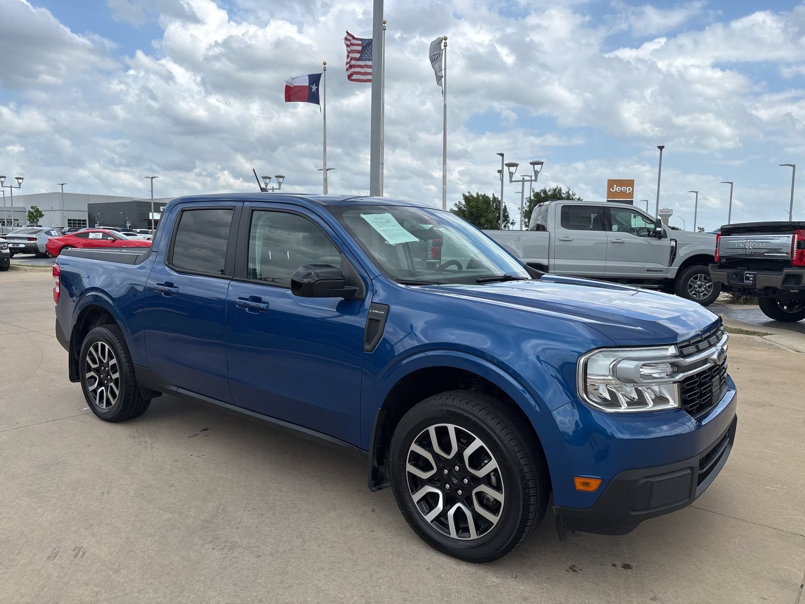 Certified 2024 Ford Maverick Lariat FWD image 8
