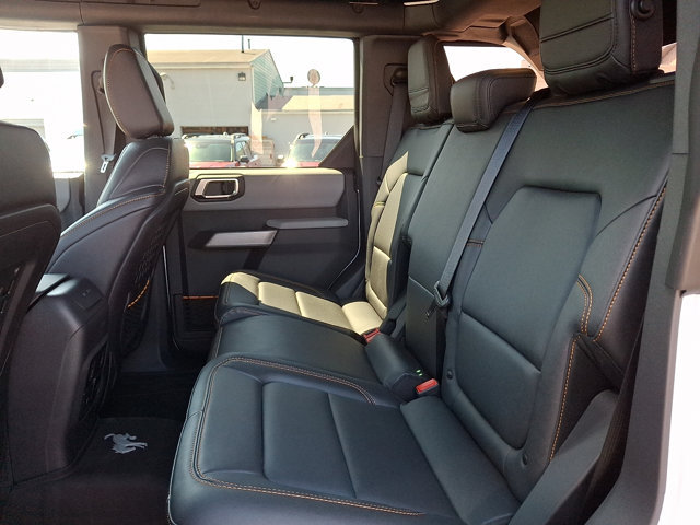 Certified 2022 Ford Bronco Badlands AWD/4WD image 11