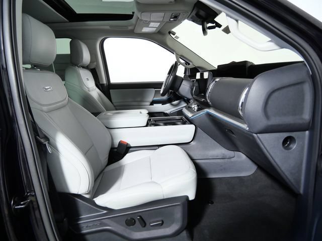 Certified 2025 Ford Expedition Max Platinum w/ Driver's Package AWD/4WD image 7