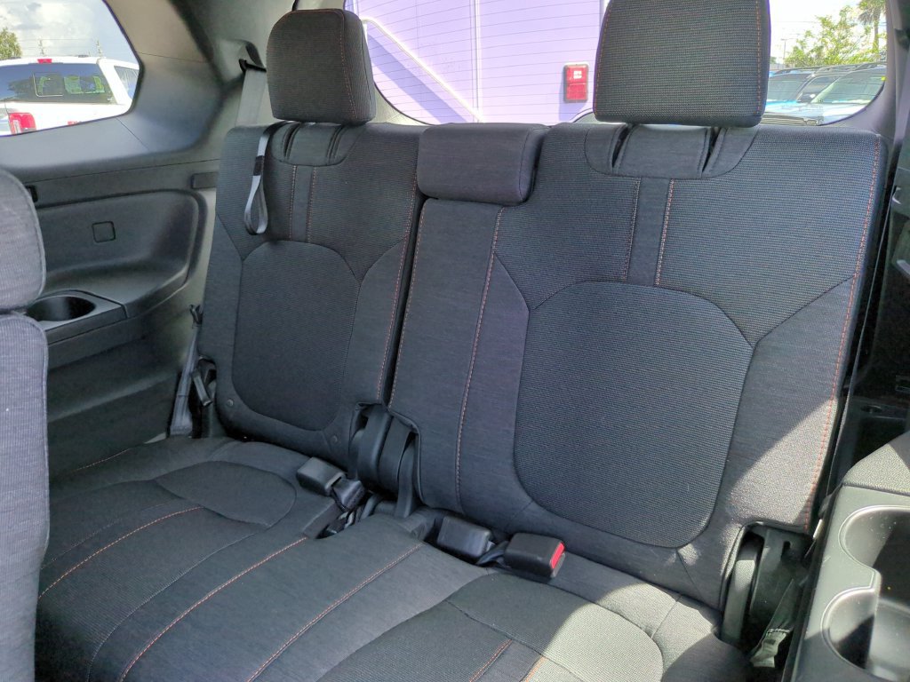 Used 2025 Honda Pilot Sport image 20