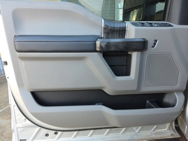 Certified 2019 Ford F250 XLT w/ XLT Premium Package AWD/4WD image 27
