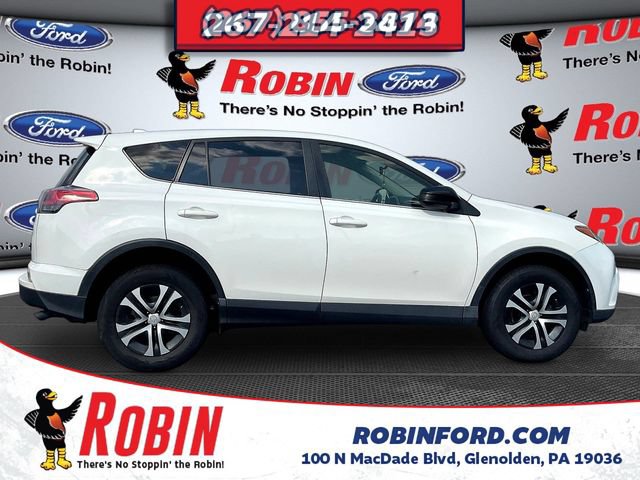 Used 2018 Toyota RAV4 LE w/ All Weather Liner Package AWD/4WD image 8