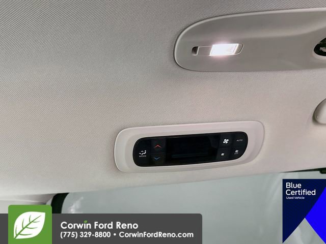 Used 2023 Chrysler Pacifica Touring-L FWD image 26