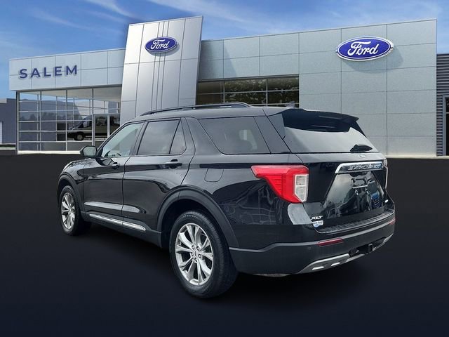 Certified 2023 Ford Explorer XLT w/ Equipment Group 202A AWD/4WD image 4