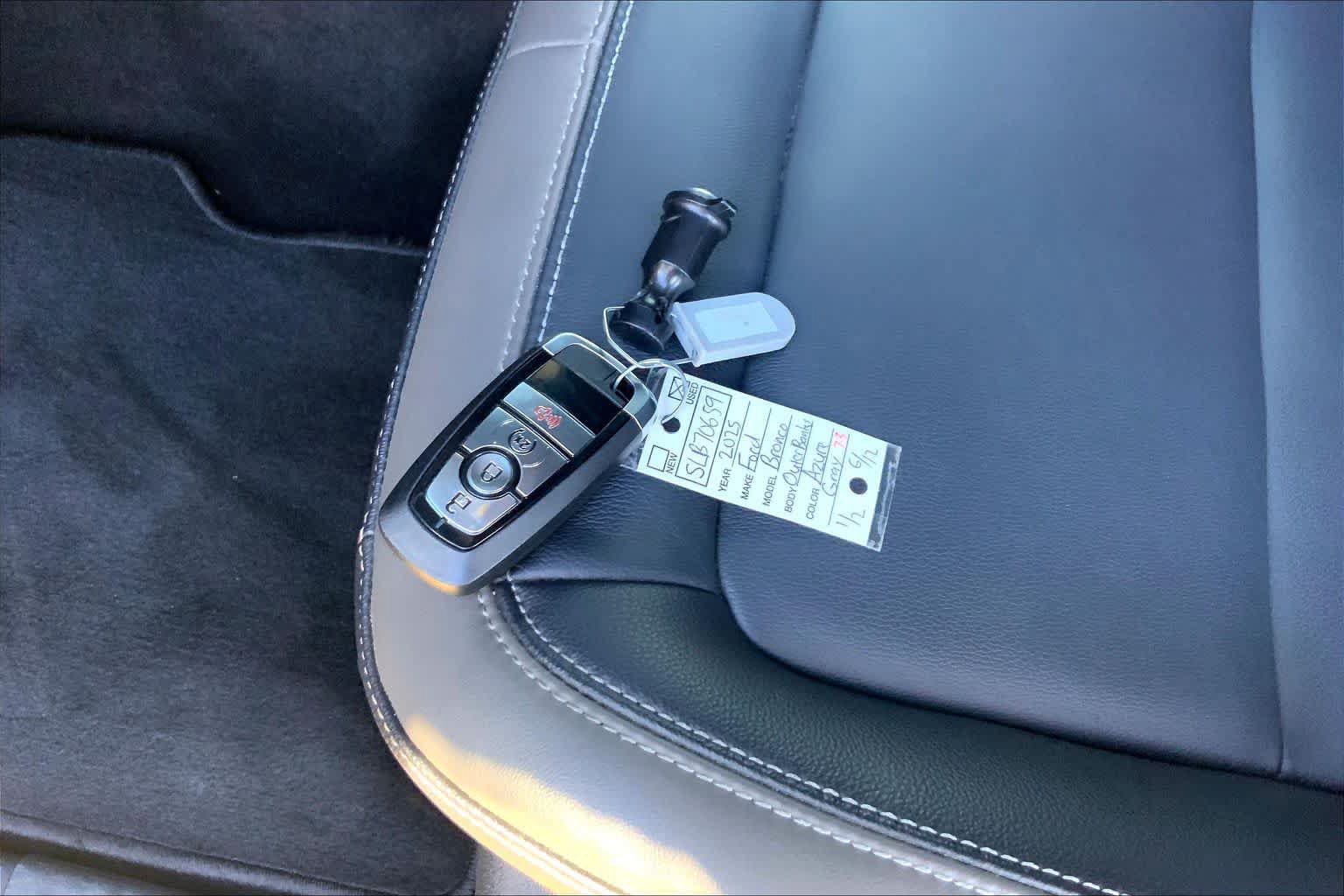 Certified 2025 Ford Bronco Outer Banks AWD/4WD image 15