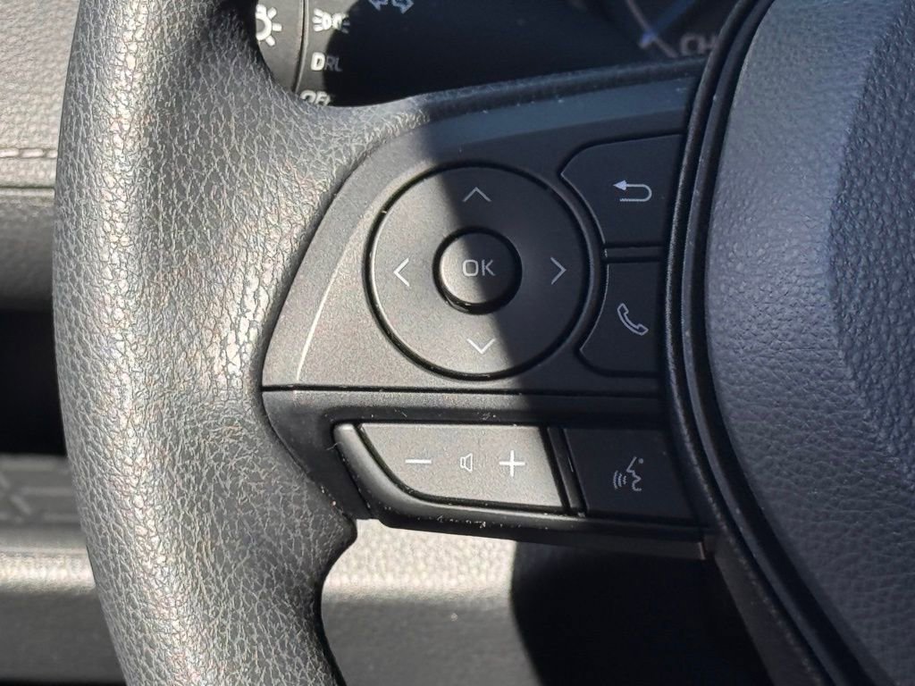 Used 2025 Toyota RAV4 LE image 22