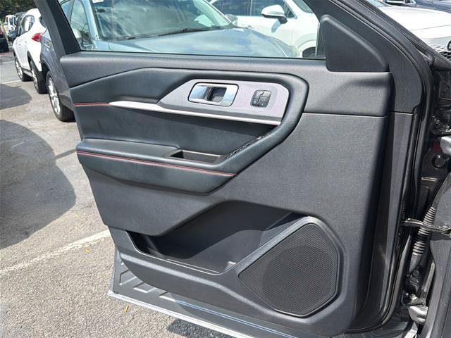 Certified 2025 Ford Explorer ST-Line w/ Premium Package AWD/4WD image 24