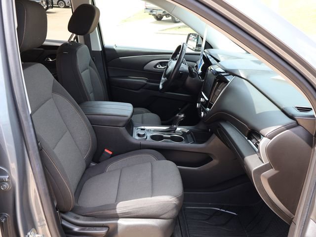 Used 2020 Chevrolet Traverse LT image 18