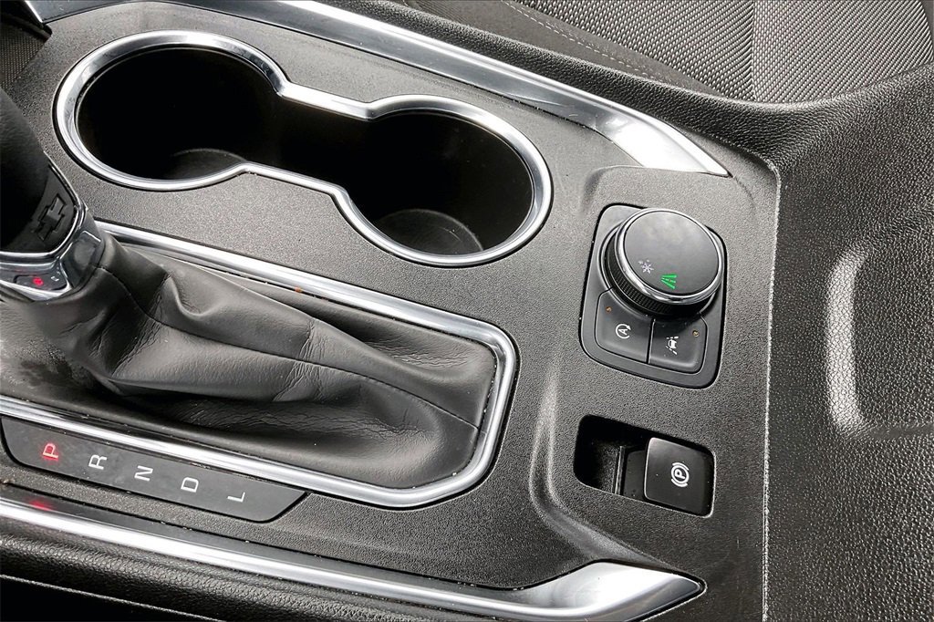 Used 2023 Chevrolet Traverse LT image 24