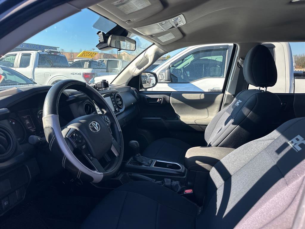 Used 2022 Toyota Tacoma SR5 image 3