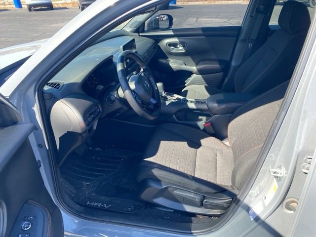 Used 2025 Honda HR-V Sport image 9