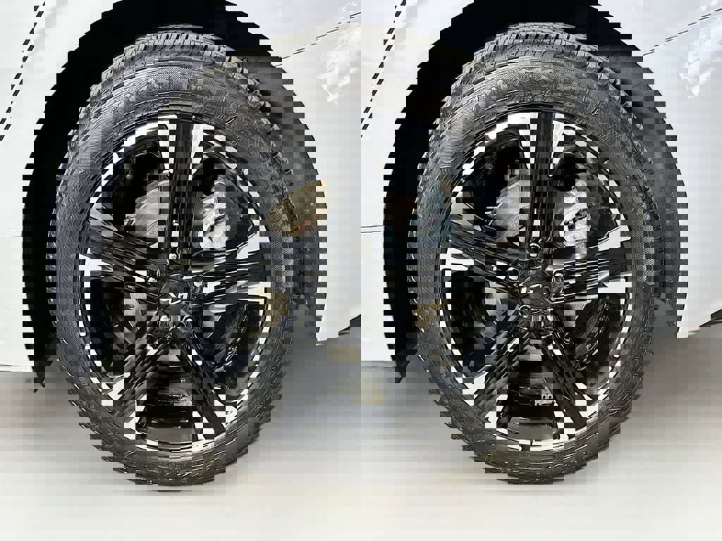 Used 2023 Kia K5 GT-Line w/ GT-Line Premium Package image 8