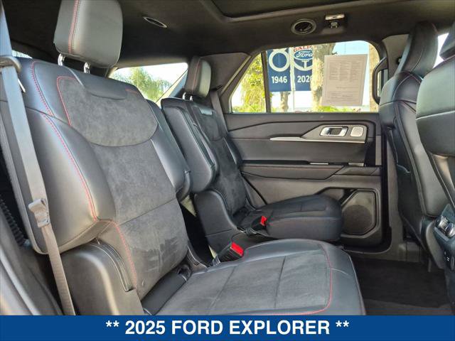 Certified 2025 Ford Explorer ST w/ Sun And Sound Package AWD/4WD image 22