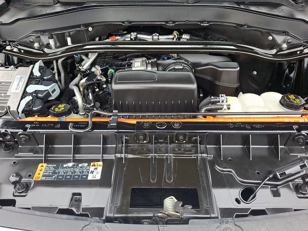 Certified 2022 Ford Explorer Platinum w/ Technology Package image 30