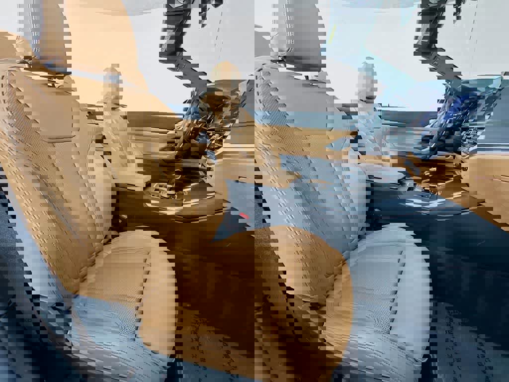 Used 2023 BMW 430i Convertible image 18