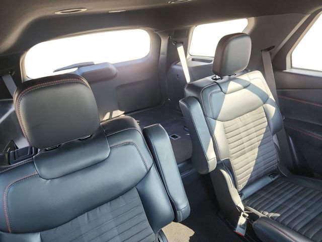 Certified 2025 Ford Explorer ST-Line image 19