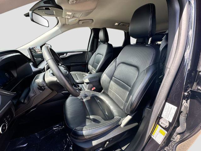 Certified 2023 Ford Escape Platinum AWD/4WD image 18