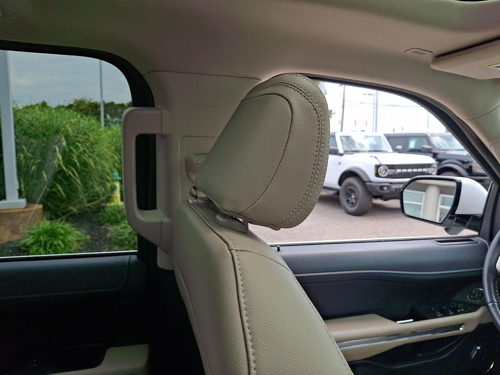Certified 2023 Ford Expedition Limited AWD/4WD image 12