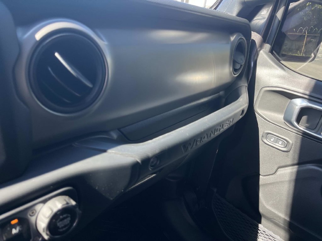 Used 2021 Jeep Wrangler Sport AWD/4WD image 15