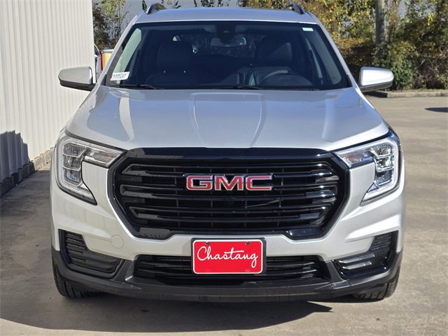Used 2022 GMC Terrain SLE w/ Elevation Edition image 7