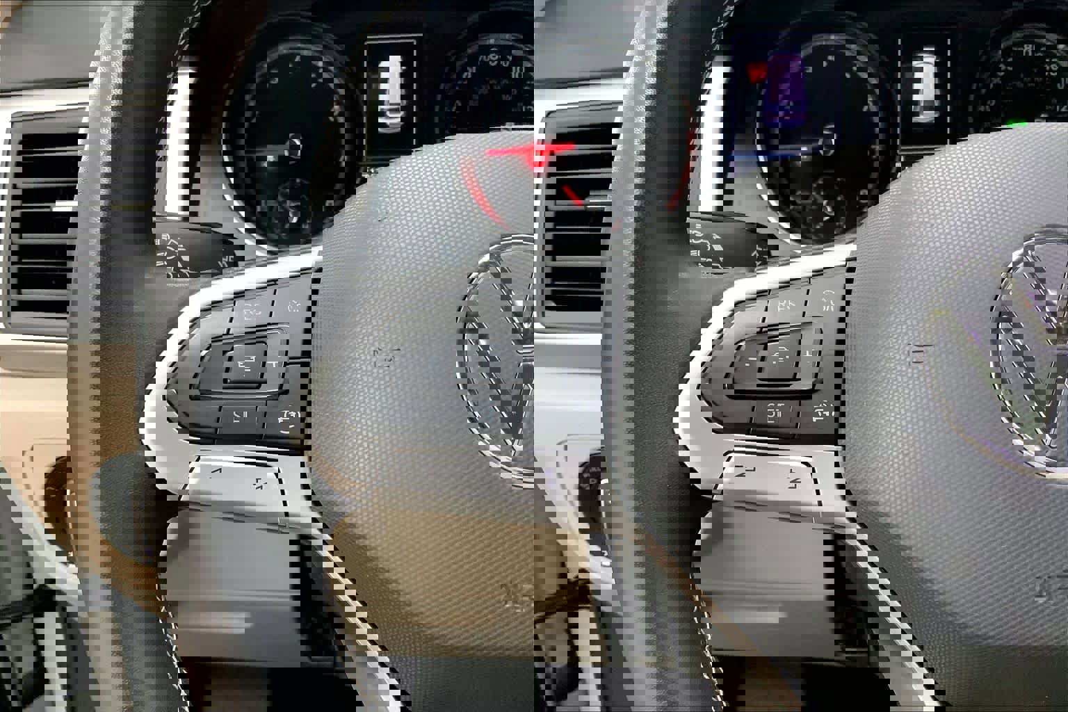 Used 2021 Volkswagen Atlas SE w/ Panoramic Sunroof Package image 21