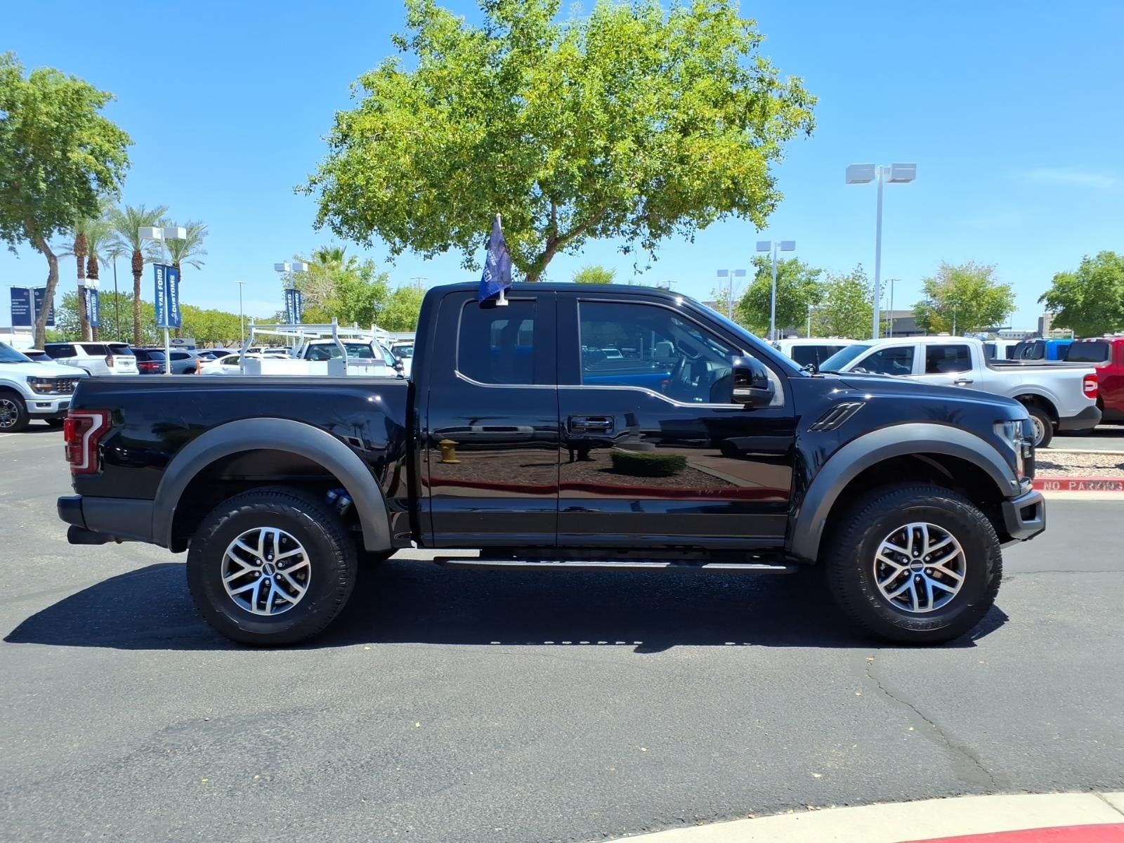 Certified 2018 Ford F150 Raptor w/ Equipment Group 802A Luxury AWD/4WD image 3