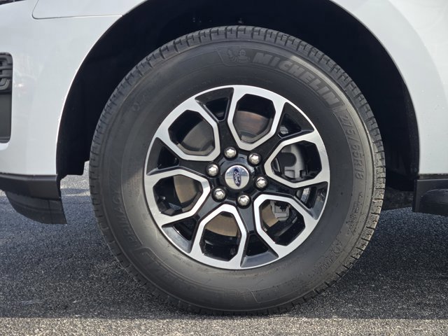 Certified 2024 Ford Expedition XLT RWD image 10