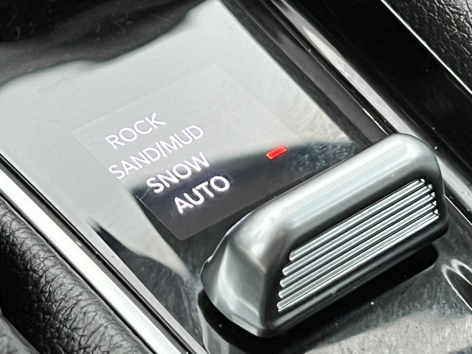 Used 2022 Jeep Compass Trailhawk w/ Trailhawk Elite Group image 29