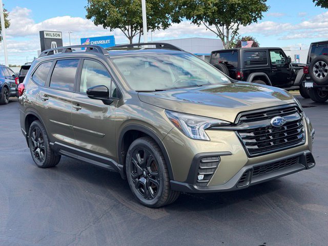 Used 2024 Subaru Ascent Onyx Edition AWD/4WD image 2