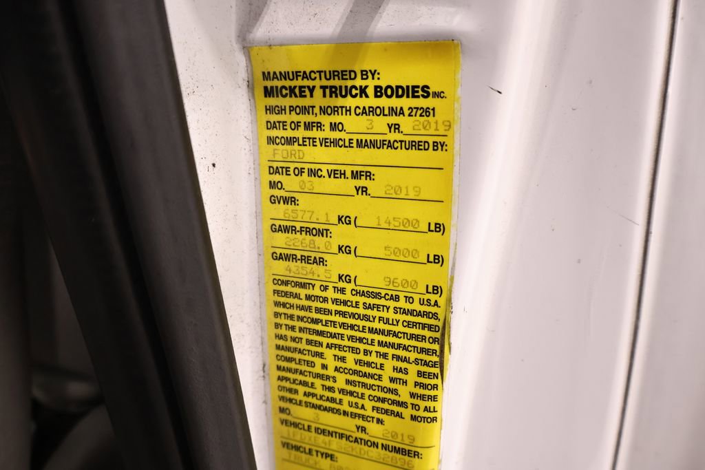 Certified 2019 Ford E-450 and Econoline 450 Super Duty w/ Power Windows & Locks Group RWD image 37