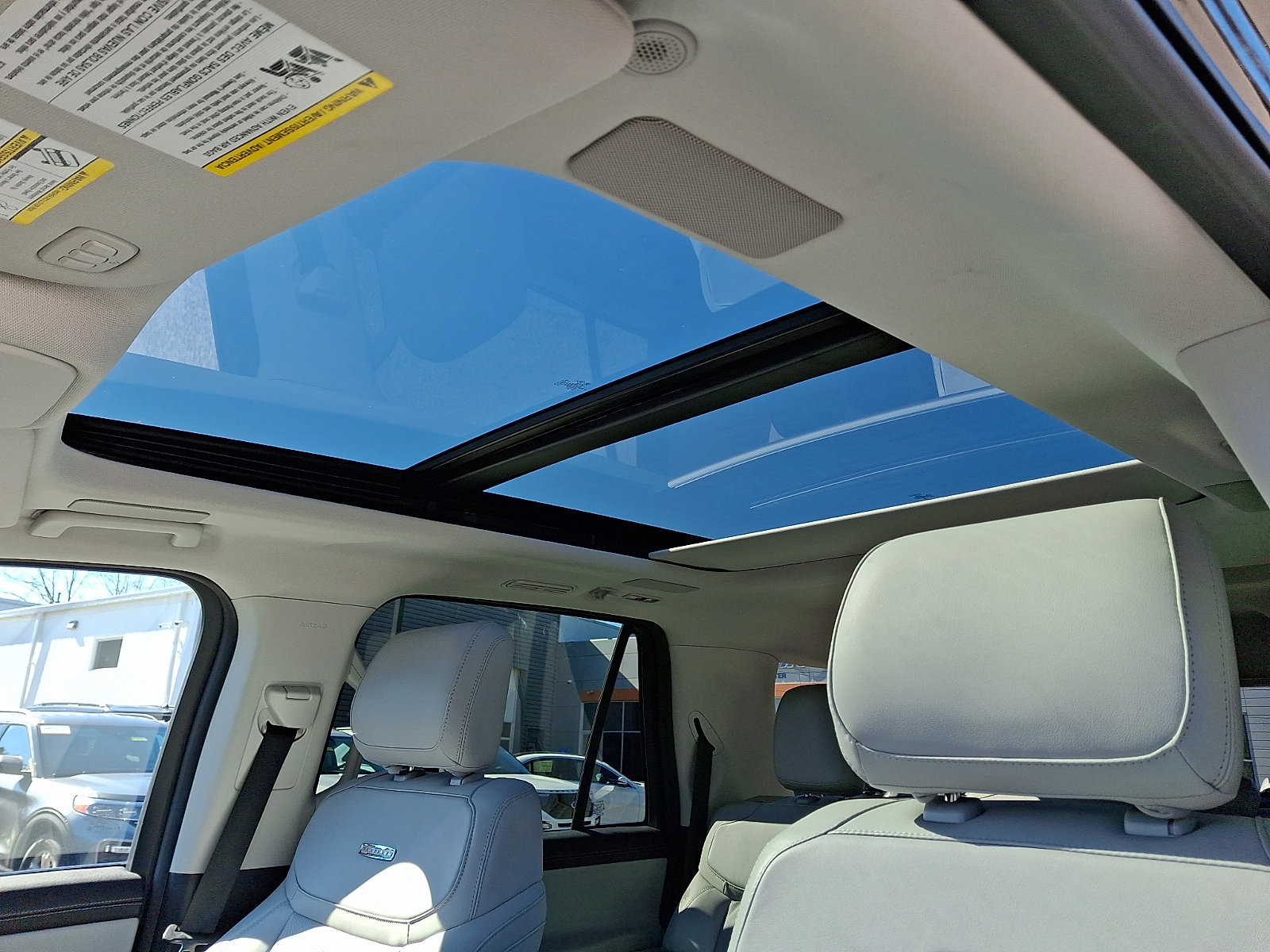 Certified 2025 Ford Expedition Max Platinum w/ Driver's Package image 18