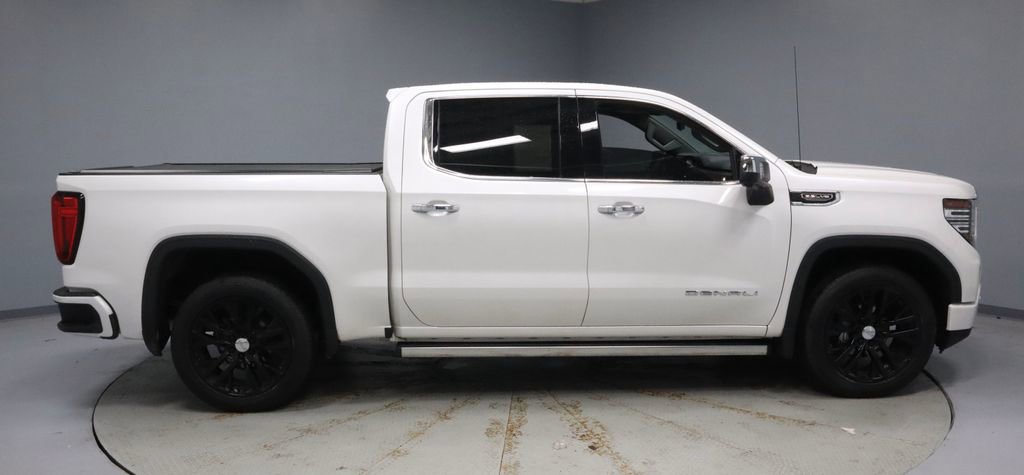 Used 2022 GMC Sierra 1500 Denali w/ Denali Reserve Package AWD/4WD image 12