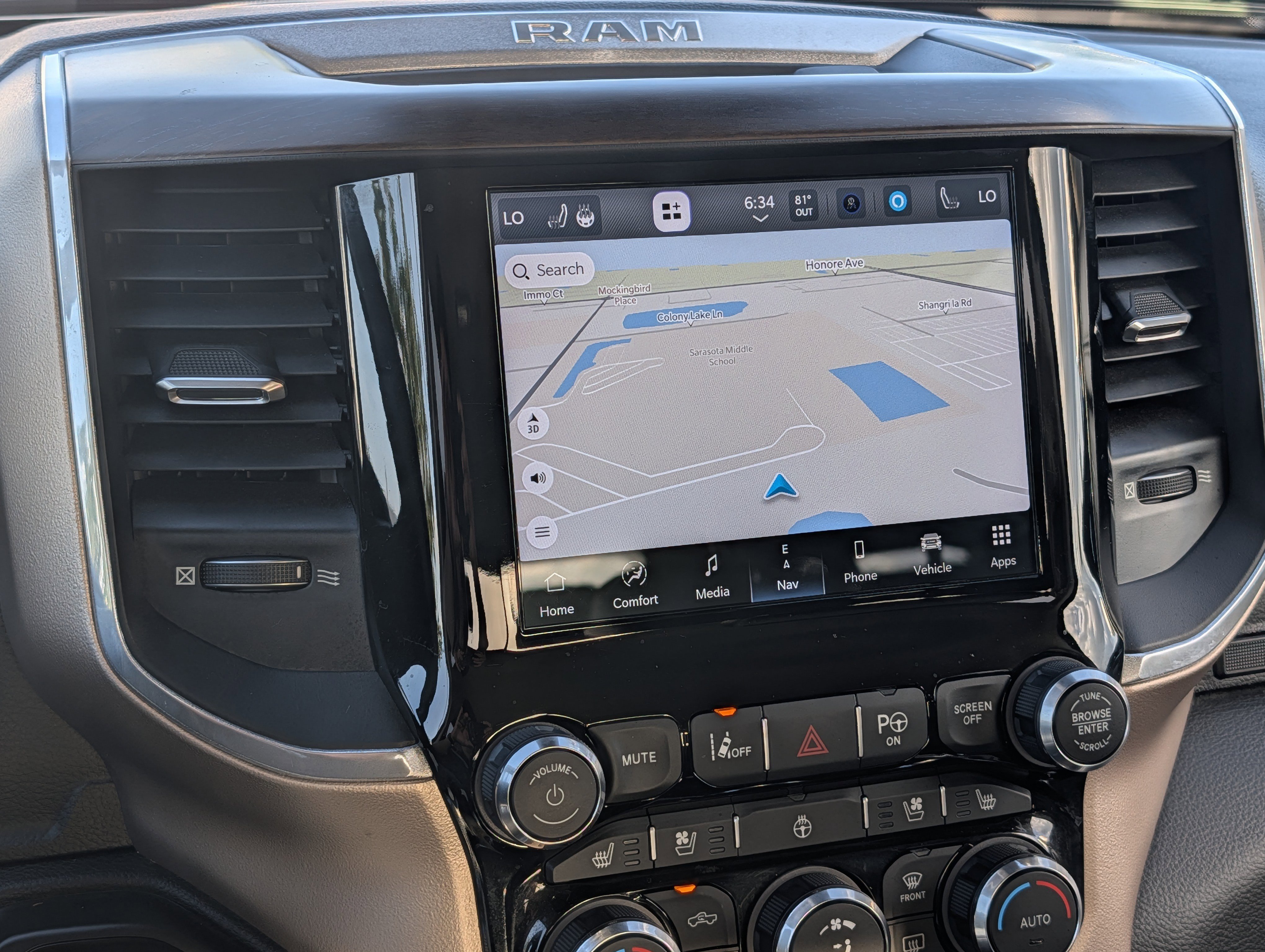 Used 2022 RAM 1500 Laramie image 32