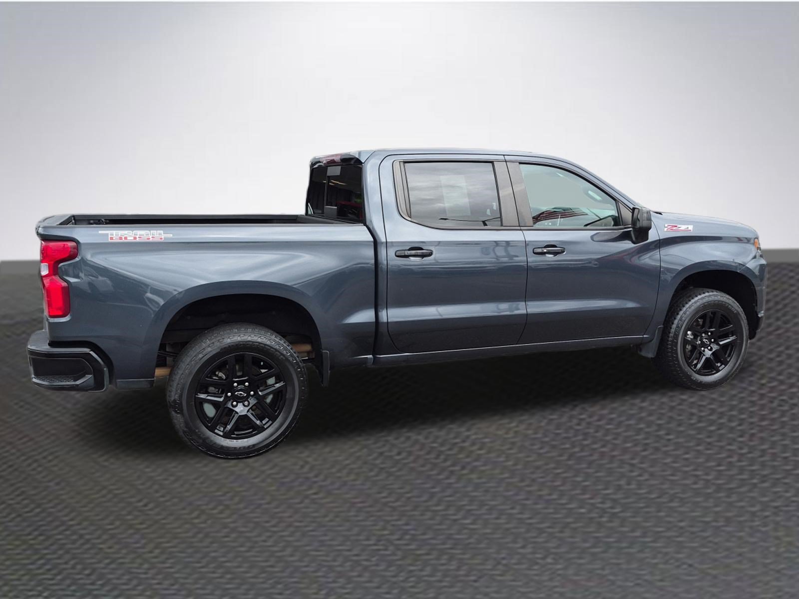 Used 2021 Chevrolet Silverado 1500 LT Trail Boss w/ Convenience Package II AWD/4WD image 4
