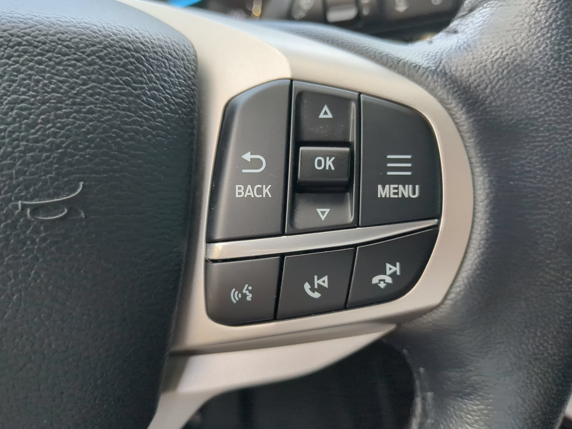 Certified 2022 Ford Explorer Limited w/ Equipment Group 301A RWD image 68