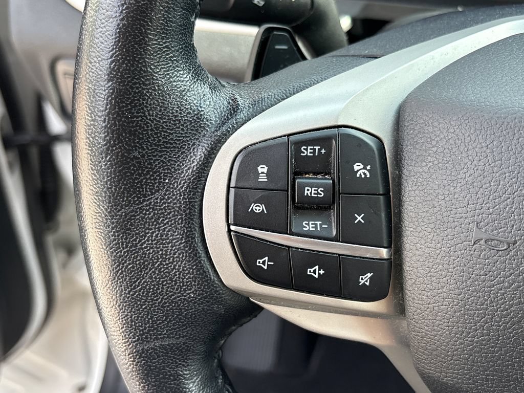 Certified 2020 Ford Explorer XLT w/ Equipment Group 202A AWD/4WD image 17