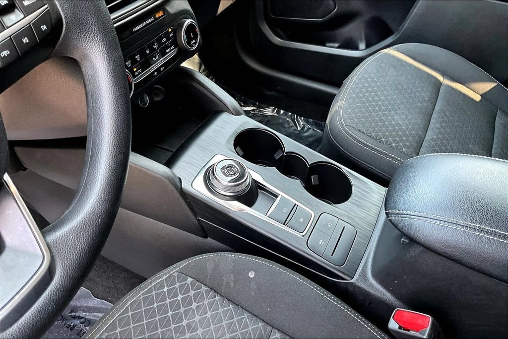 Certified 2025 Ford Escape Active FWD image 20