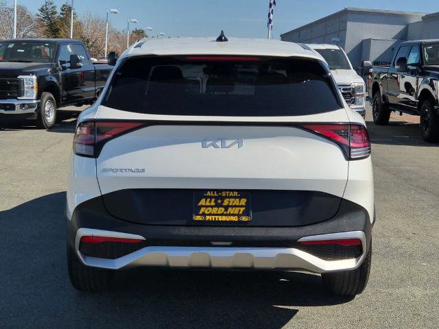 Used 2023 Kia Sportage LX image 4