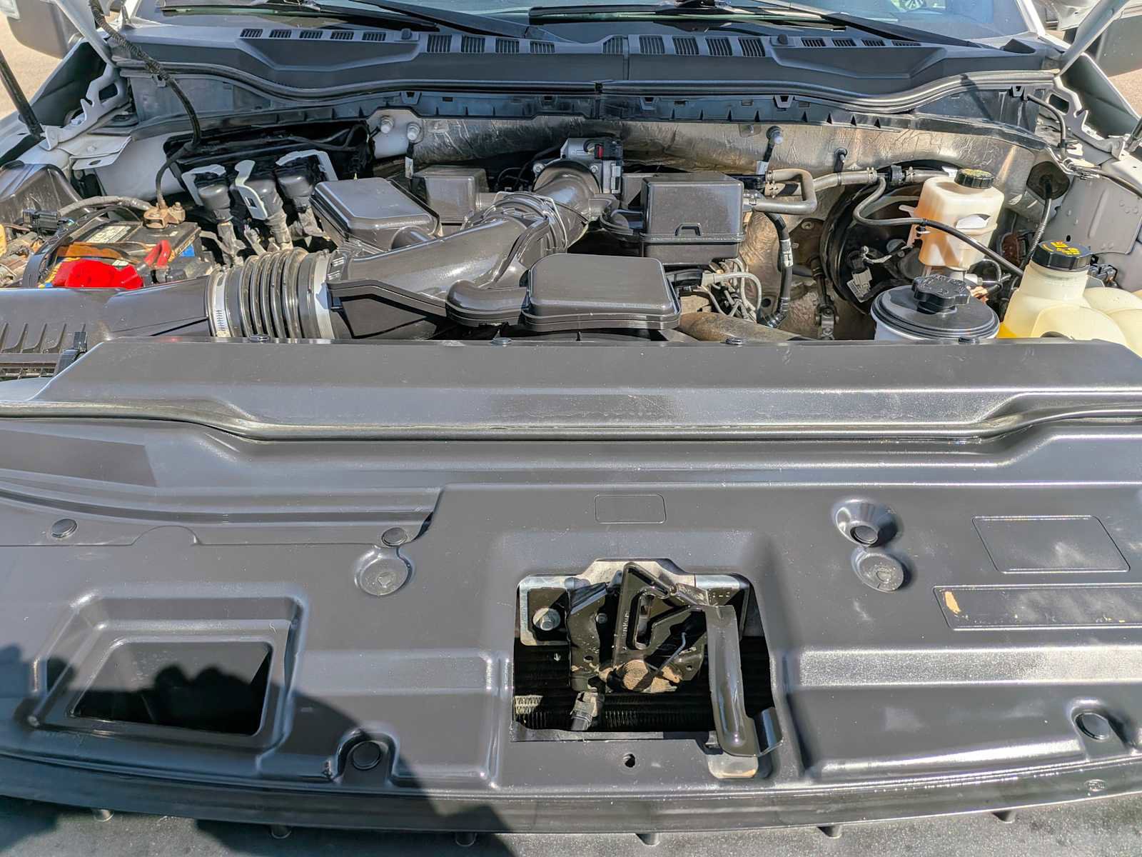 Certified 2020 Ford F350 XLT w/ XLT Value Package image 14