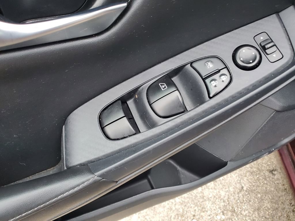 Used 2022 Nissan Sentra SV image 16