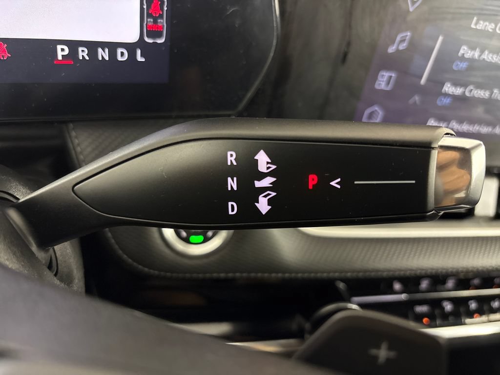 Used 2025 Chevrolet Equinox LT w/ Safety and Technology Package FWD image 27