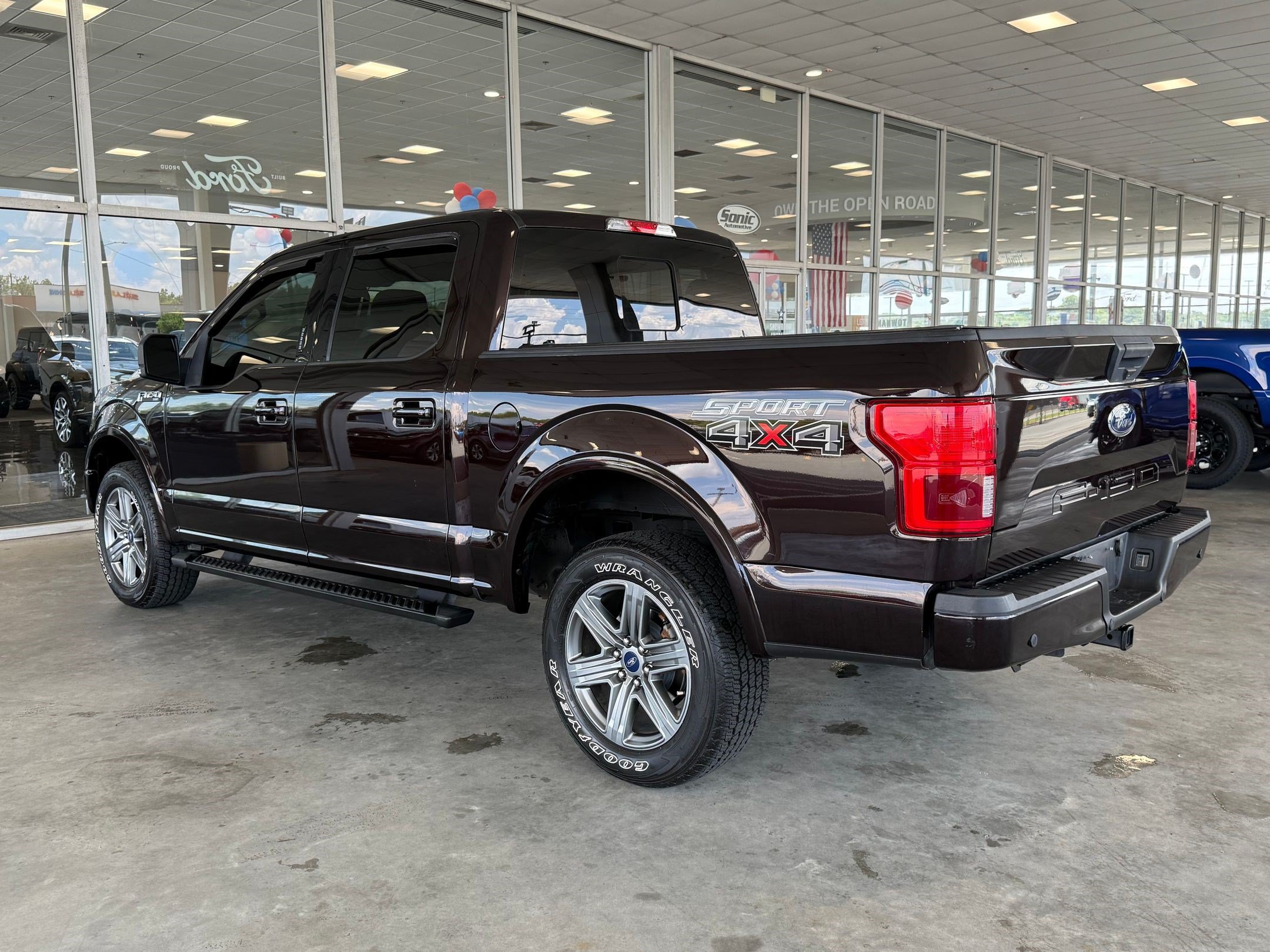 Certified 2019 Ford F150 XLT w/ Equipment Group 302A Luxury AWD/4WD image 3